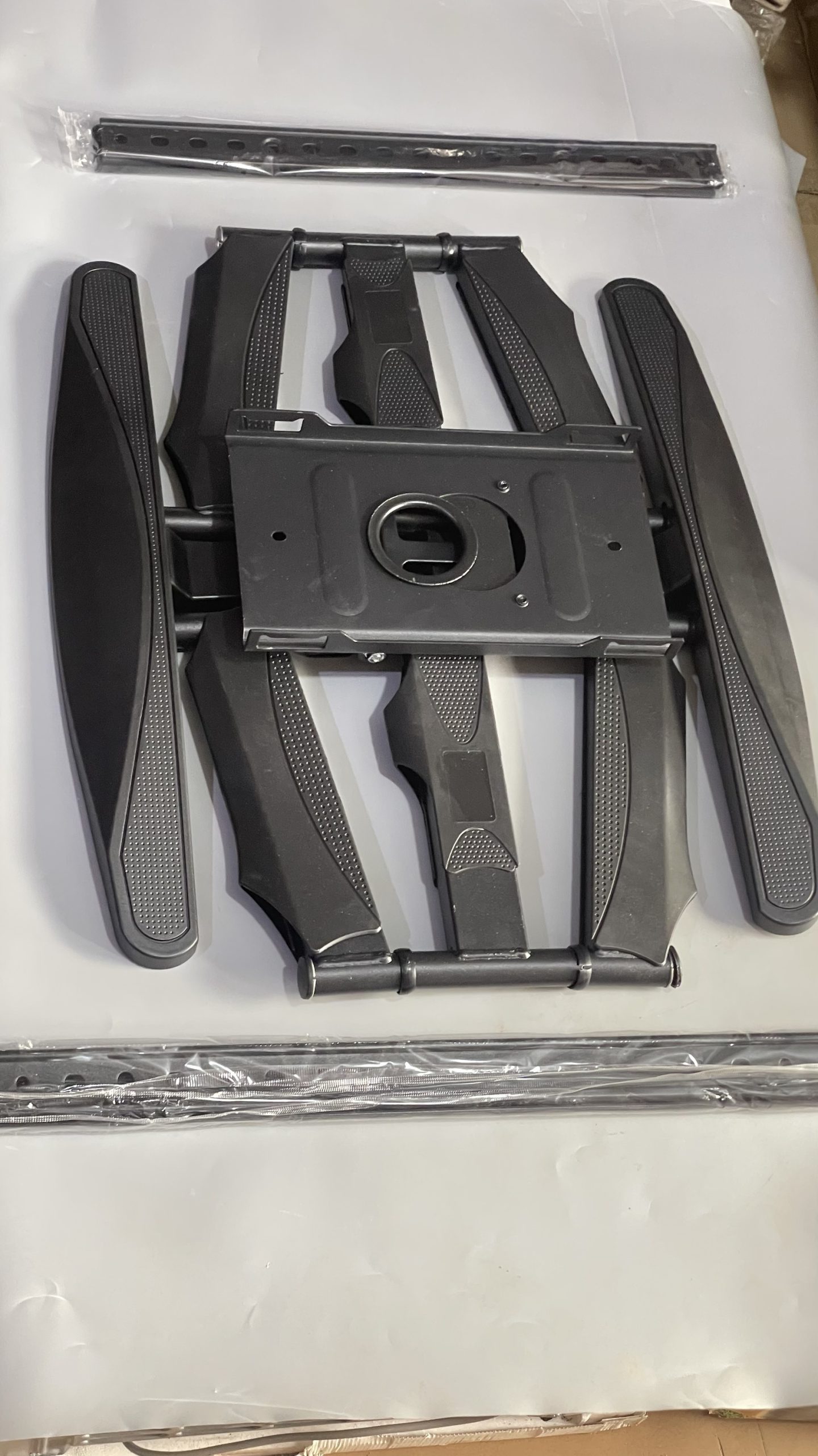 Adjustable TV Wall Hanger (65–85 Inches) – Strong, Flexible & Space-Saving - Image 4