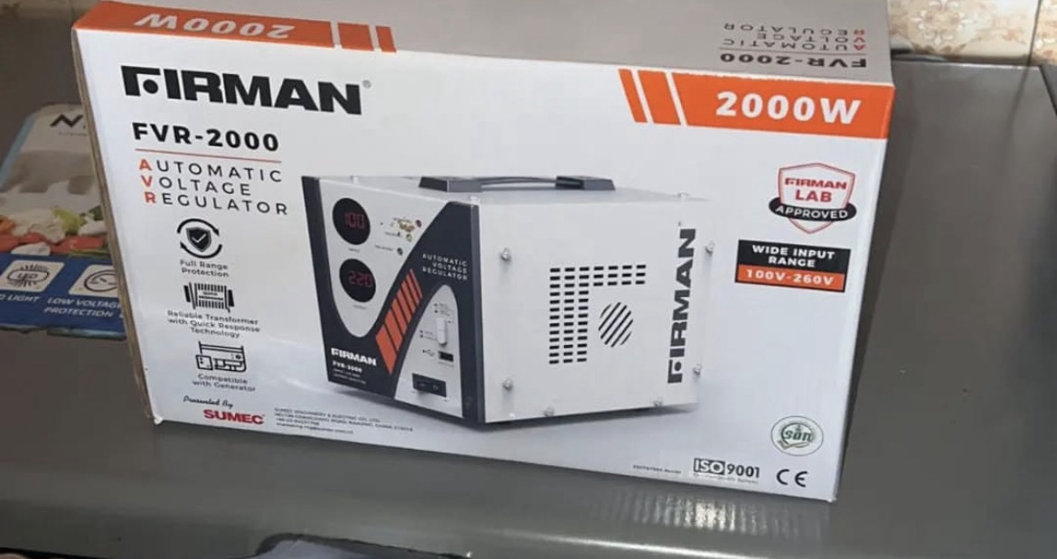 Fireman 2000W Digital Stabilizer